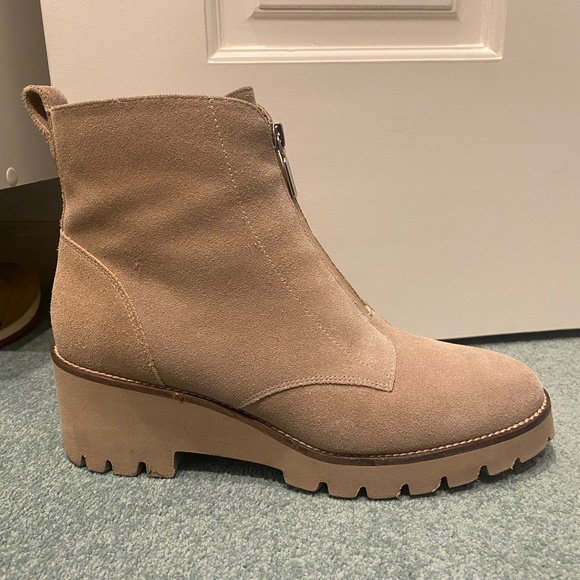 Tan Blondo Drew Boots - Picture 1 of 4